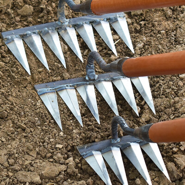 4-main-gardening-hoe-iron-weeding-rake-agricultural-tools-grasping-raking-loosening-soil-artifact-harrow-agricultural-tool-dropshipping-png
